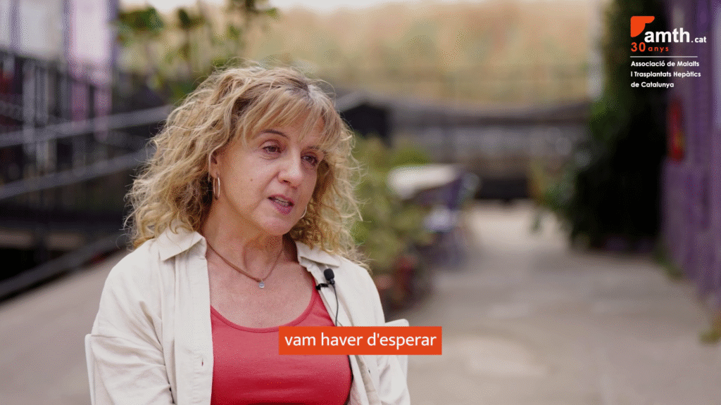 Entrevista sobre experiencias pasadas y el trasplante hepático por cirrosis.